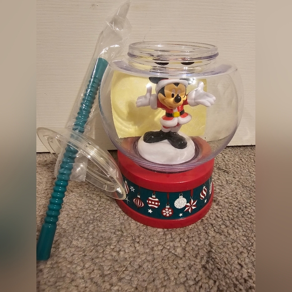 NEW Disney Parks 2022 Holiday Christmas Santa Mickey Mouse Snow Globe Sipper Cup - Picture 6 of 9